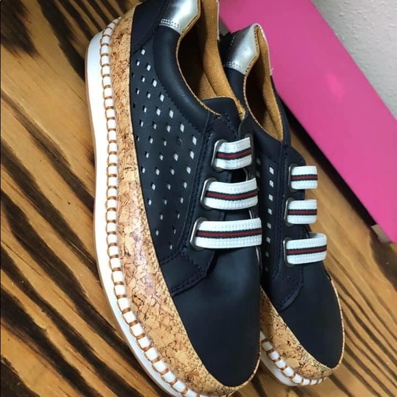 Casual Breathable Slip-On Shoes - Picture 2 of 2